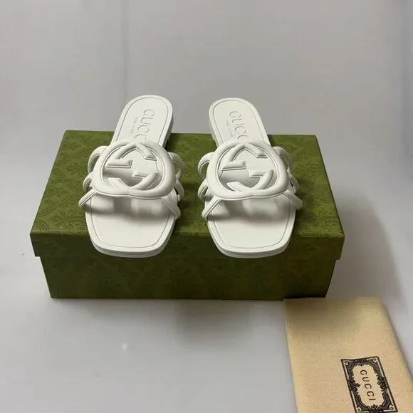 Gucci Women's White Rubber Slide Sandals - Picture 4 of 4